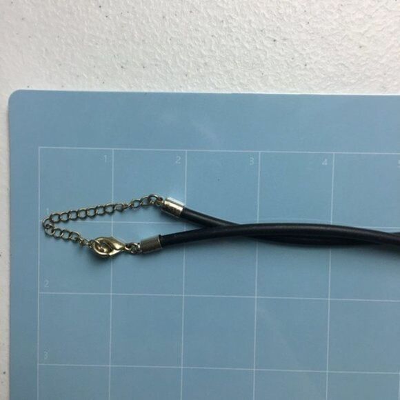 Vintage 1990s Y2K Silver Tone Drop Loop Choker Necklace Rubber Cord - Picture 4 of 14